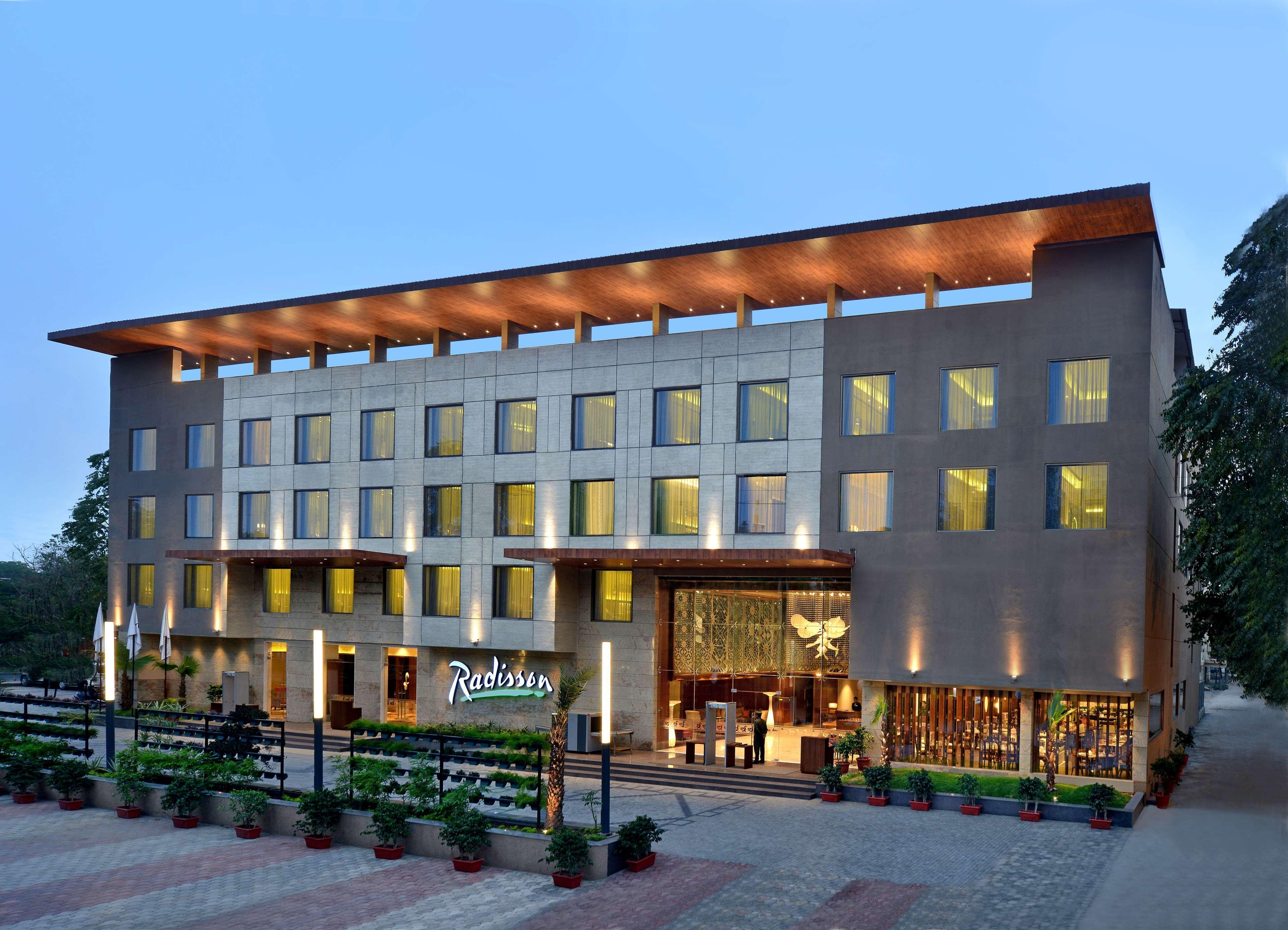 Radisson Gwalior Hotel Exterior photo